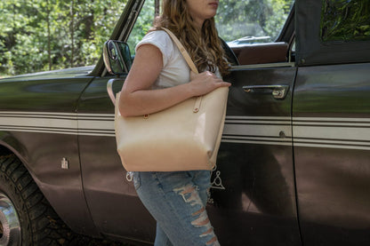 AVERY LEATHER TOTE BAG - MEDIUM - NATURAL VEG TAN