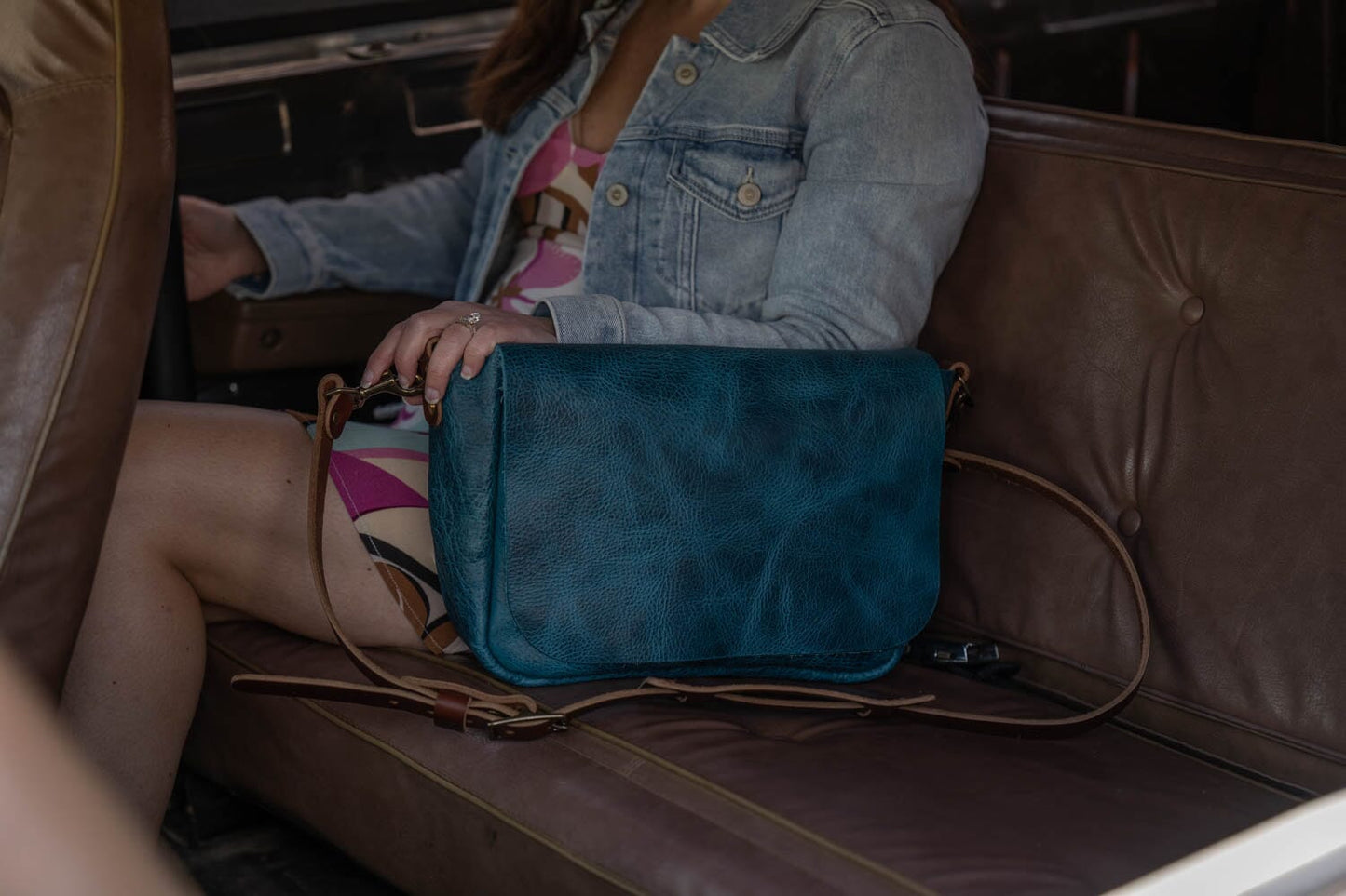 KINDLE LEATHER SATCHEL - COBALT BISON