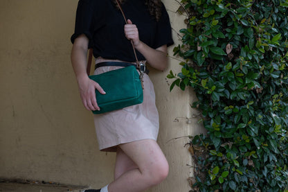 SARAH LEATHER CROSSBODY - PINE GREEN BISON