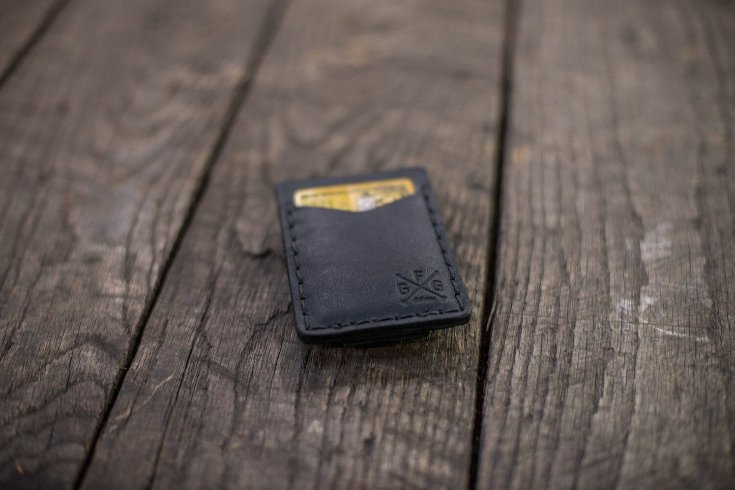 SLIM LEATHER CARD WALLET WITH MAGNETIC MONEY CLIP - IN STOCK