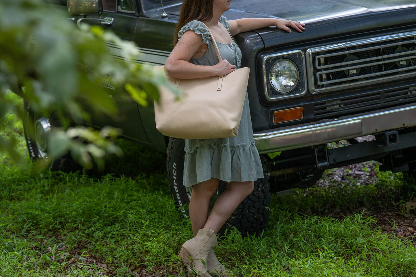 AVERY LEATHER TOTE BAG - LARGE - NATURAL VEG TAN