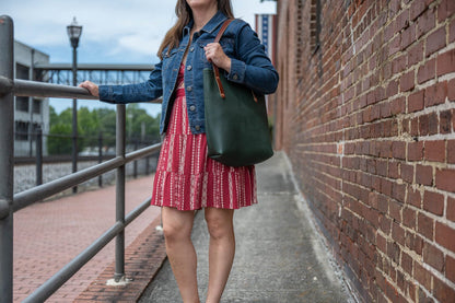 AVERY LEATHER TOTE BAG - SLIM LARGE - FOREST GREEN