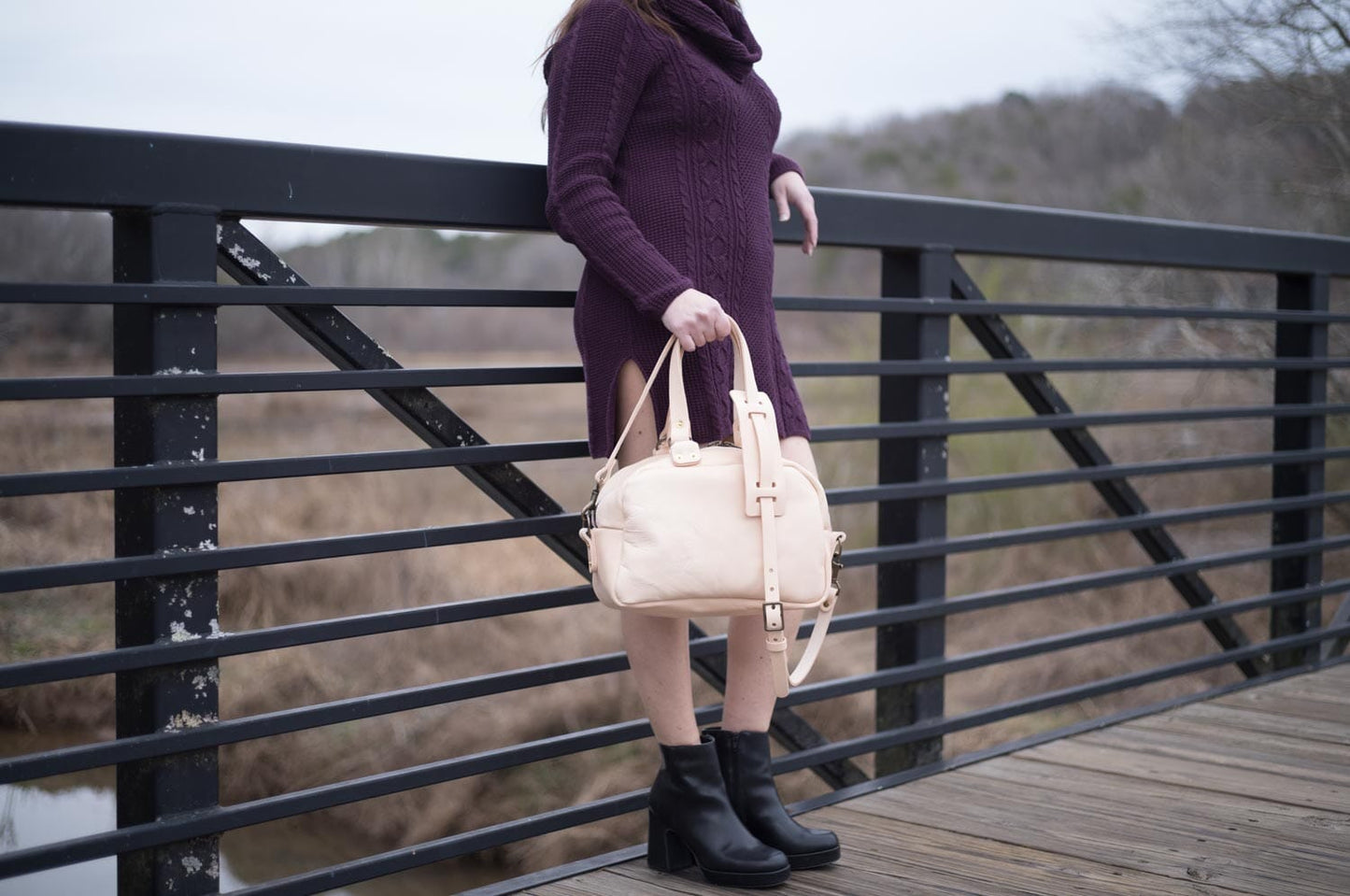 HOFFMAN LEATHER CROSSBODY BAG - NATURAL VEG TAN