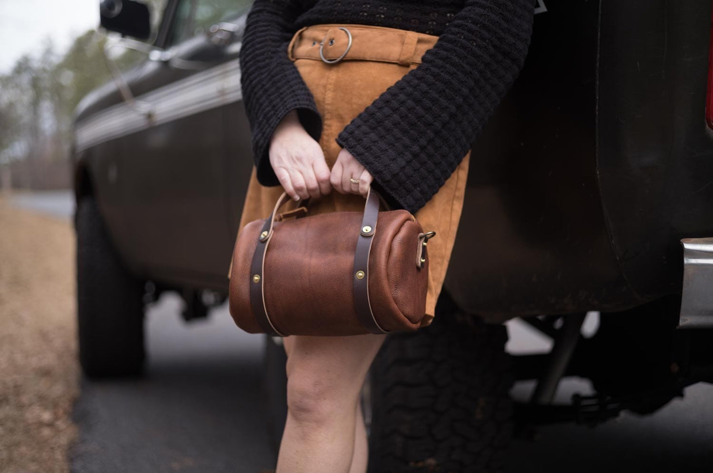 JANE LEATHER CROSSBODY - SMALL - PINE GREEN BISON