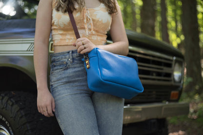 SARAH LEATHER CROSSBODY - MEDIUM - OCEAN BLUE