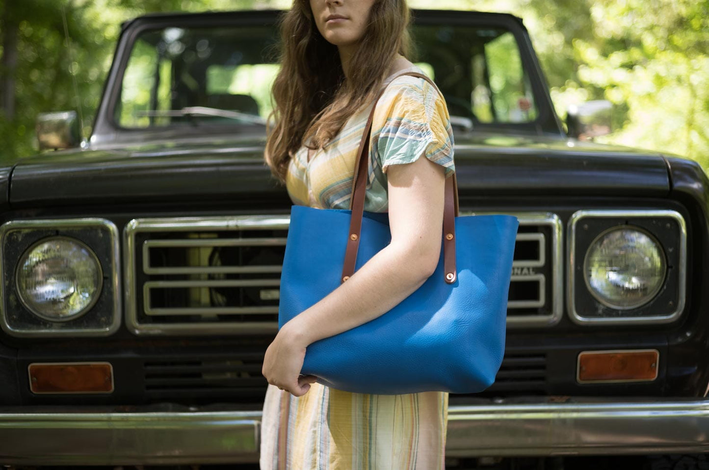 AVERY LEATHER TOTE BAG - SMALL - OCEAN BLUE - IN STOCK