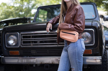 LEATHER FANNY PACK / LEATHER WAIST BAG - PEACH FUZZ