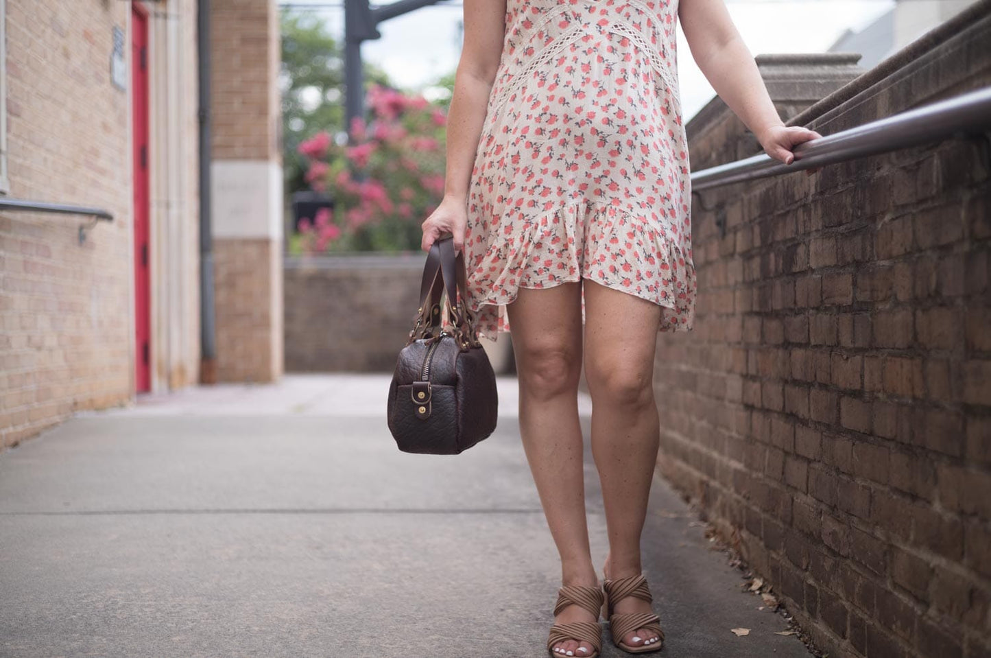 HOFFMAN LEATHER CROSSBODY BAG - MINI - CHERRY BISON