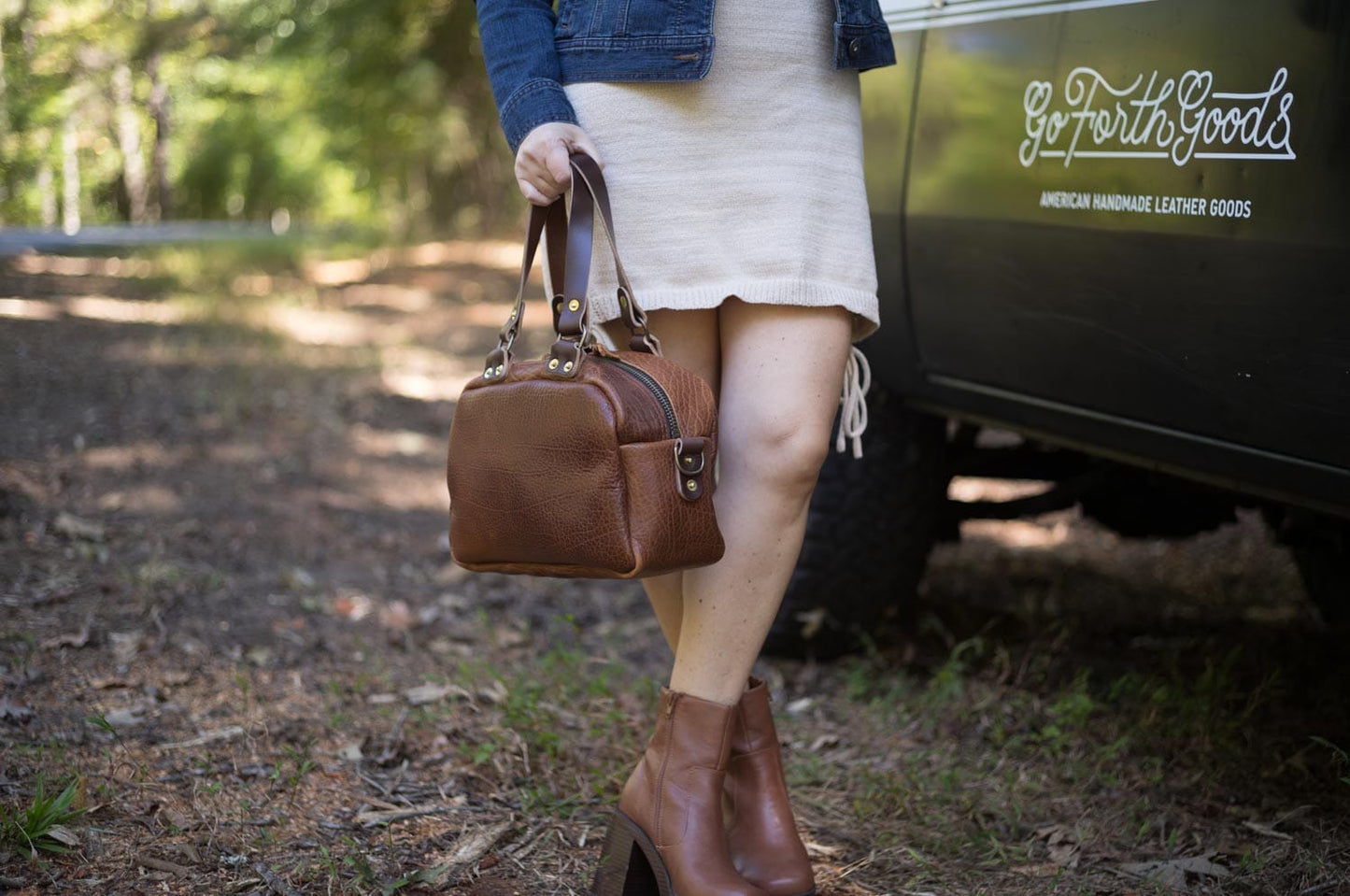 HOFFMAN LEATHER CROSSBODY BAG - COGNAC BISON