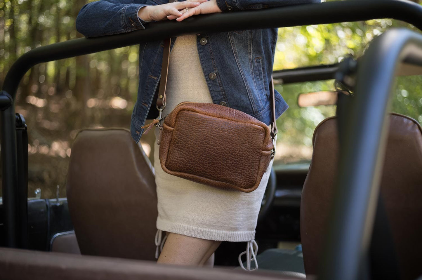 SARAH LEATHER CROSSBODY - COGNAC BISON