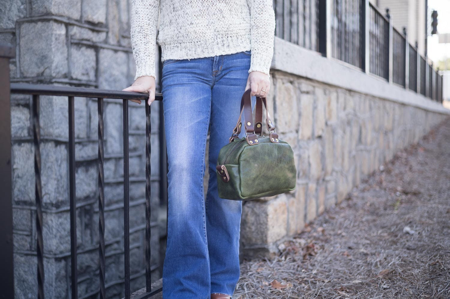 HOFFMAN LEATHER CROSSBODY BAG - MINI - JADE BISON