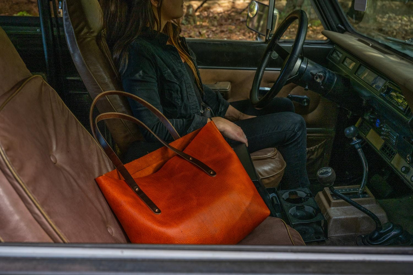 AVERY LEATHER TOTE BAG - MEDIUM - TANGERINE BISON