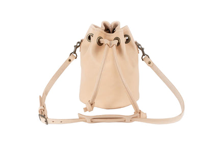 LEATHER BUCKET BAG - MEDIUM - NATURAL VEG TAN