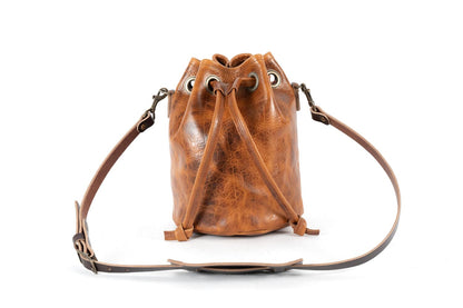 LEATHER BUCKET BAG - MEDIUM - PEANUT BISON