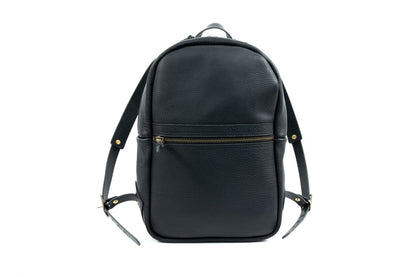 CLASSIC ZIPPERED LEATHER BACKPACK