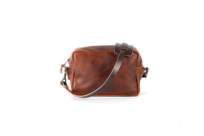 SARAH LEATHER CROSSBODY - WHISKY BISON