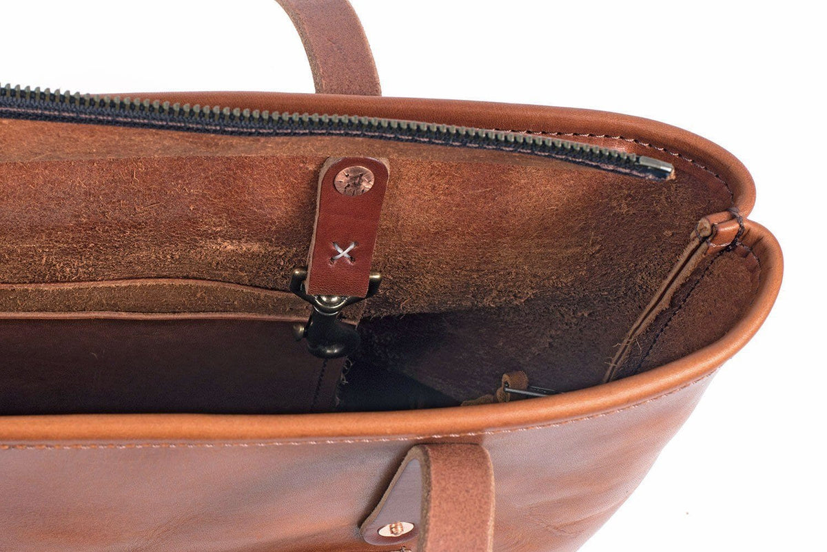 Go Forth Goods Avery Leather Tote Bag - Slim Medium - Saddle