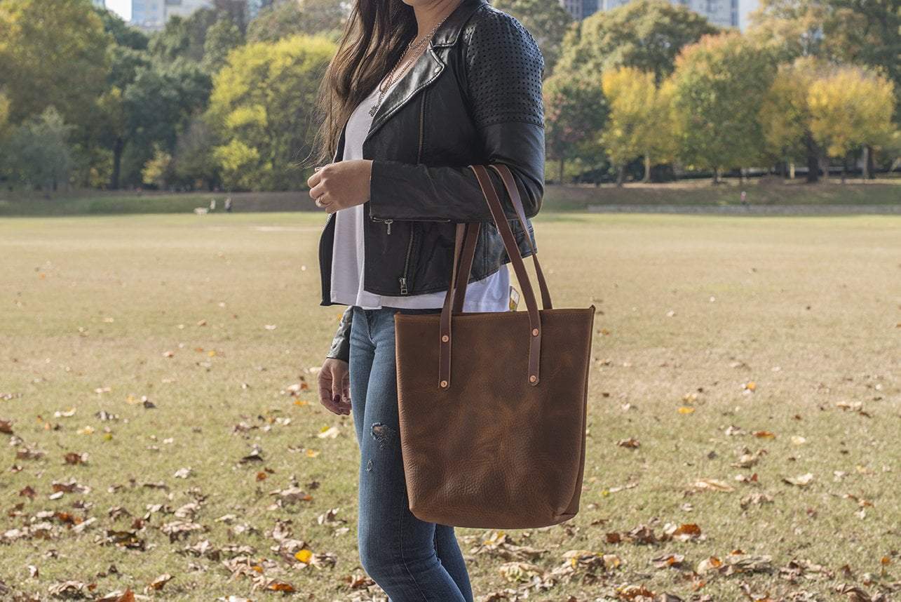 AVERY LEATHER TOTE BAG - SLIM LARGE - SADDLE