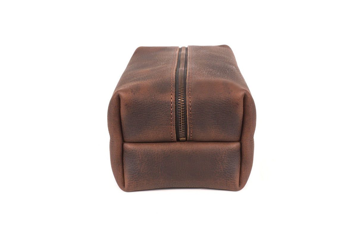 What Is A Dopp Kit and Why The Name? - Galen Leather