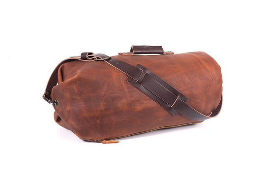 GUNNAR ZIPPERED LEATHER DUFFLE BAG - MILITARY STYLE DUFFLE BAG