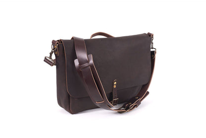 STEPHEN LEATHER MESSENGER BAG